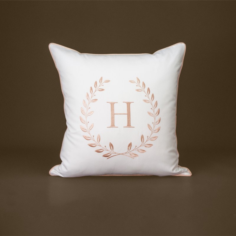 500織 緞棉 字母電繡 抱枕套-45x45cm